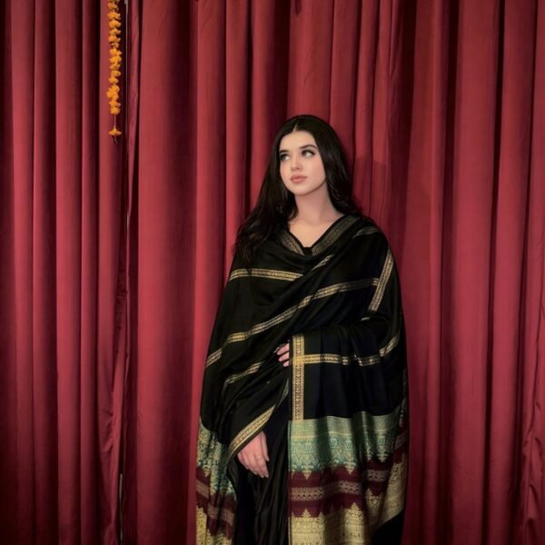 3D Pala Winter Shawl